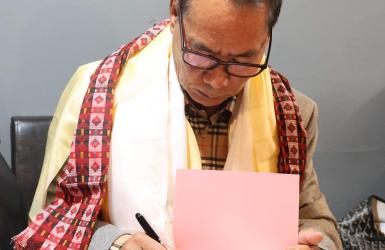 समाजसेवी इन्द्र तामाङको आत्मकथा न्यू योर्कमा लोकार्पण