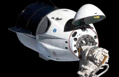 स्पेस स्टेशनमा अड्किएका अन्तरिक्षयात्रीलाई फिर्ता ल्याउने ड्रागन क्रू के हो ?