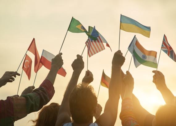 मेयर आडम्स आप्रवासी रक्षा गर्ने ‘सेङ्चुअरी सिटी’ कानून परिवर्तनको मनस्थितिमा