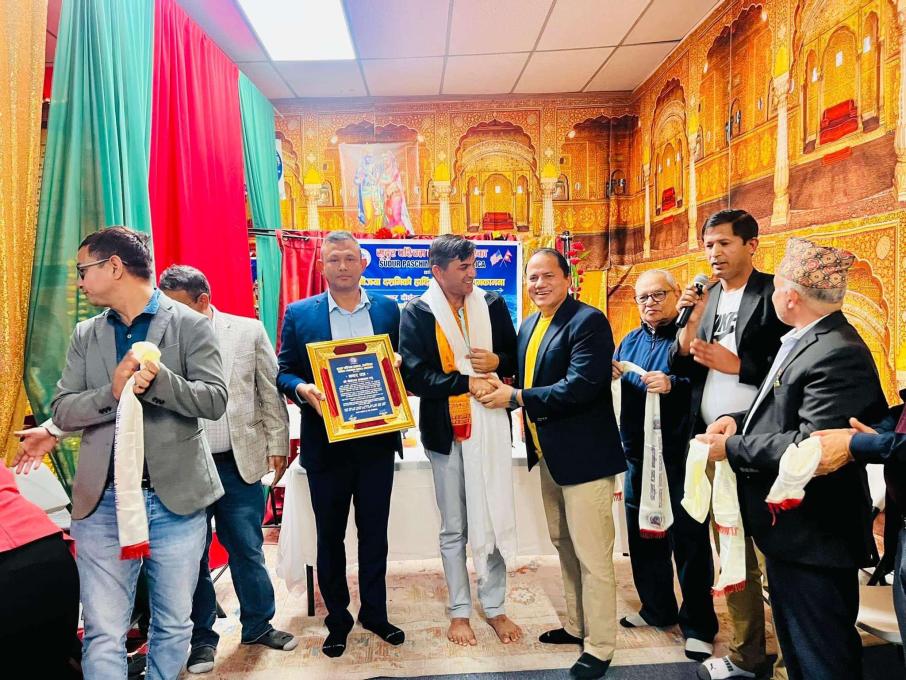 पत्रकार उपाध्यायको द्वन्द्व पत्रकारिताको एक दशक पुस्तकमाथि बिमर्श