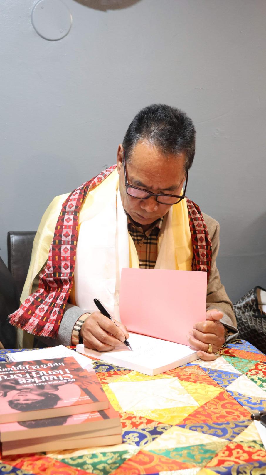 समाजसेवी इन्द्र तामाङको आत्मकथा न्यू योर्कमा लोकार्पण